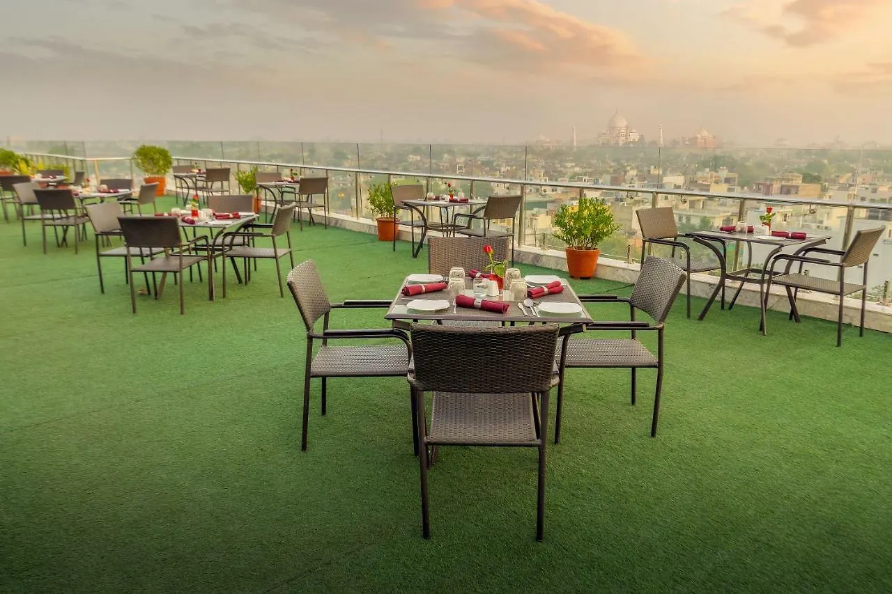 Radisson Hotel Agra Агра
